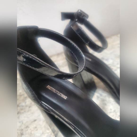 PRETTYLITTLETHING heels - Picture 2 of 6